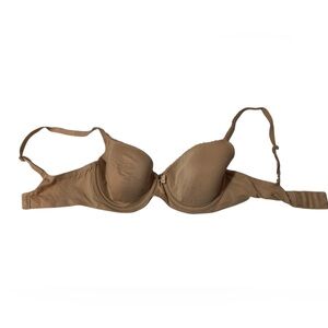 Victoria’s Secret Body by Victoria Lined Demi Bra - Size 32DD - Nude/Tan
